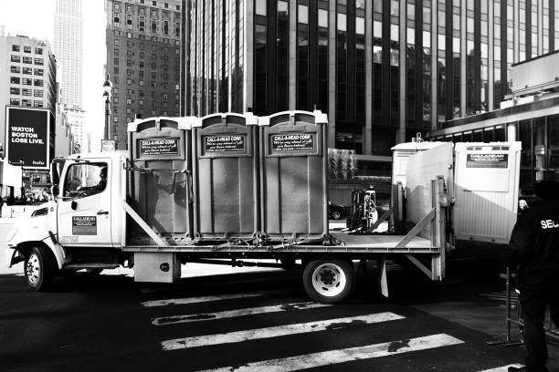 Best Porta potty rental near me  in Meadowbrook, VA
